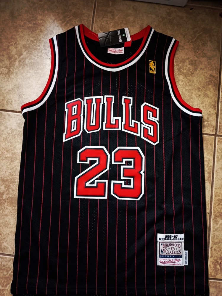 Chicago Bulls Jersey Michael Jordan #23 Throwback Stitched Jersey US Seller