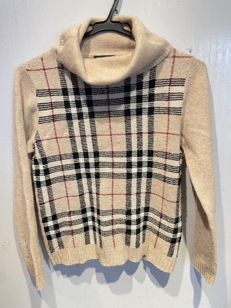 Burberry Knit Sweater for Women, Size S, Cute & Stylish, Pre-owned