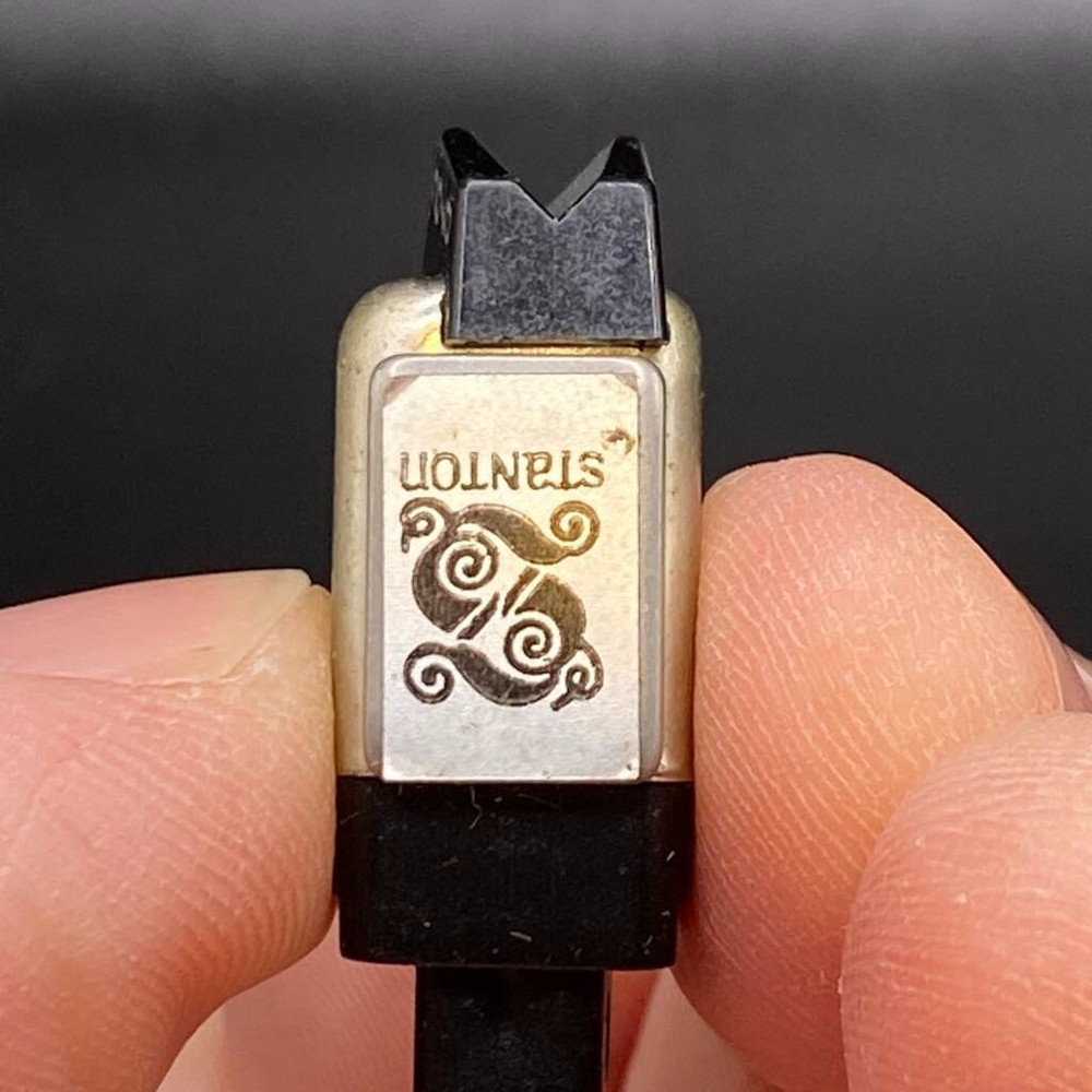 Stanton D70E Turntable Record Player with Cartridge & Stylus