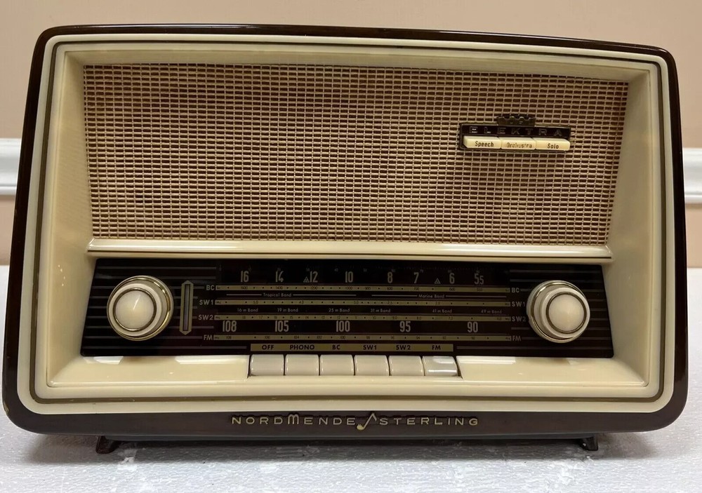 Vintage Nordmende Sterling Elektra E138 Tube Radio 1960s AM FM Shortwave BC