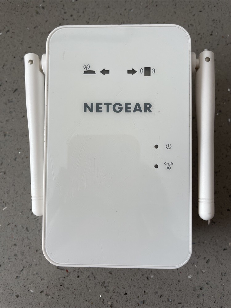 NETGEAR WiFi Mesh Range Extender EX6100 AC750 Dual Band Up To 1000 Sq-ft