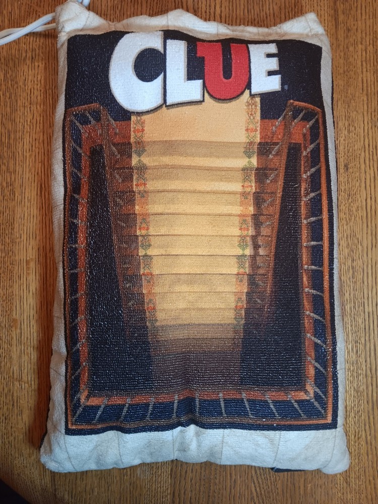 Clue 2020 Beach/Swimming Pool  Giant Towel Game Board CLEAN NEVER USED