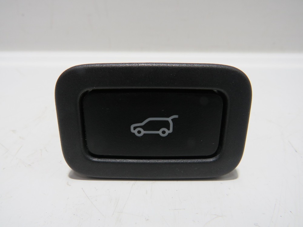 JAGUAR F-PACE R-DYNAMIC 2021-24 TAILGATE LOCK RELEASE SWITCH               R8830