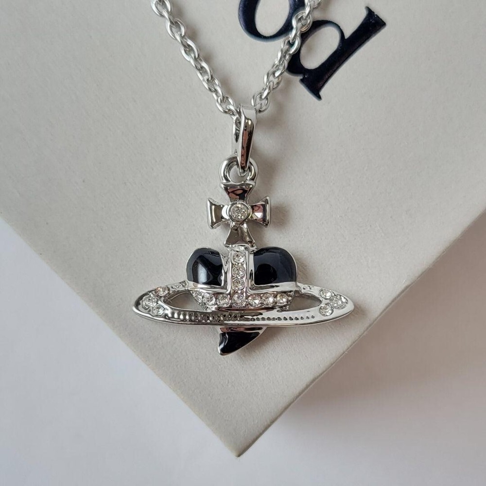 VivienneWestwood Diamante Heart Necklace in Black Mint