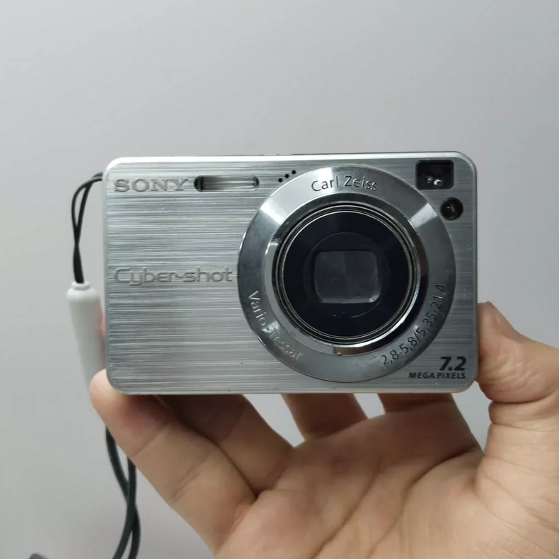 Sony Cybershot DSC-W120 7.2MP CCD Vintage Digital Camera -100% Working-Silver