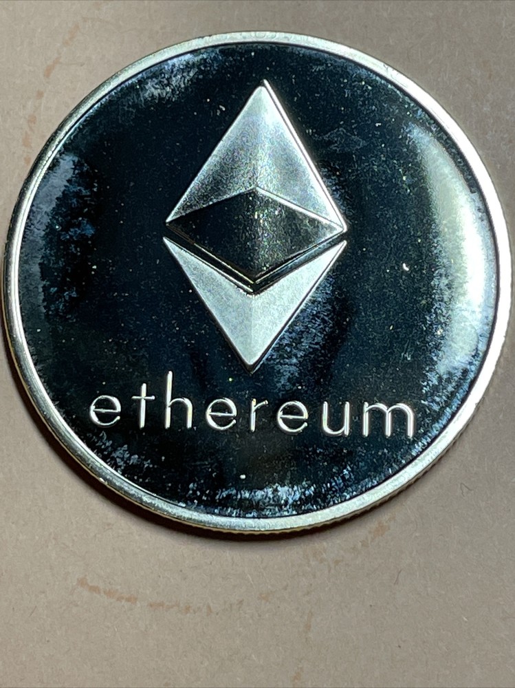Cryptocurrency Ethereum commemorative medal in Golden color - Crypto Currency-image