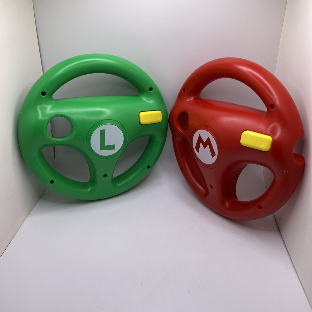 Official Nintendo Wii U Mario Kart OEM Wheels Mario Red & Luigi Green Set