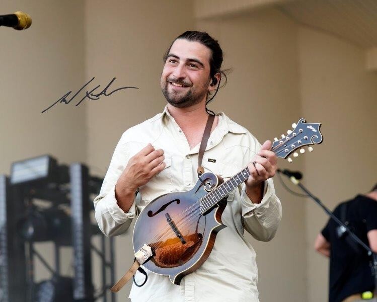 REPRINT - NOAH KAHAN Signed 8 x 10 Glossy Photo Poster RP Man Cave