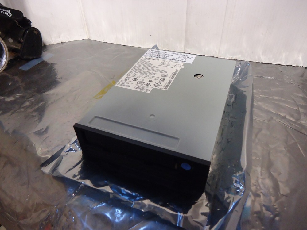 Quantum LTO Ultrium 8H SAS Internal Tape Drive 01PL131 9-05559-01