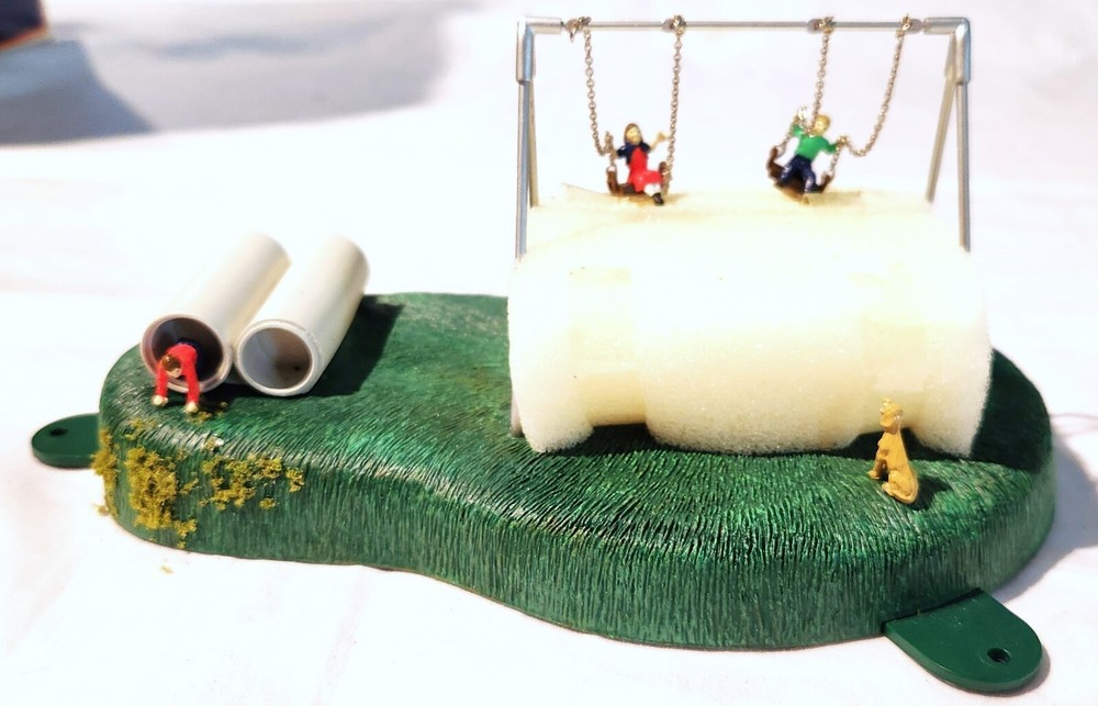 Lionel 6-14199 Automated Playground Swings Model Railroad Train O/Box-image