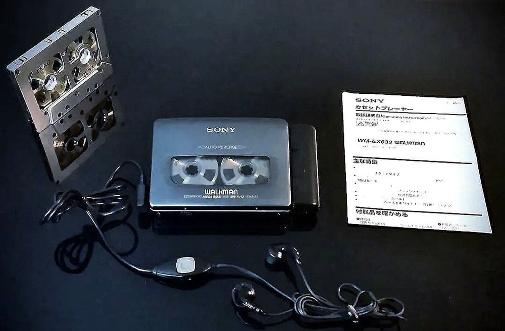 Sony Walkman WM-EX633 Cassette Player Japan Working with Remote & Earphones