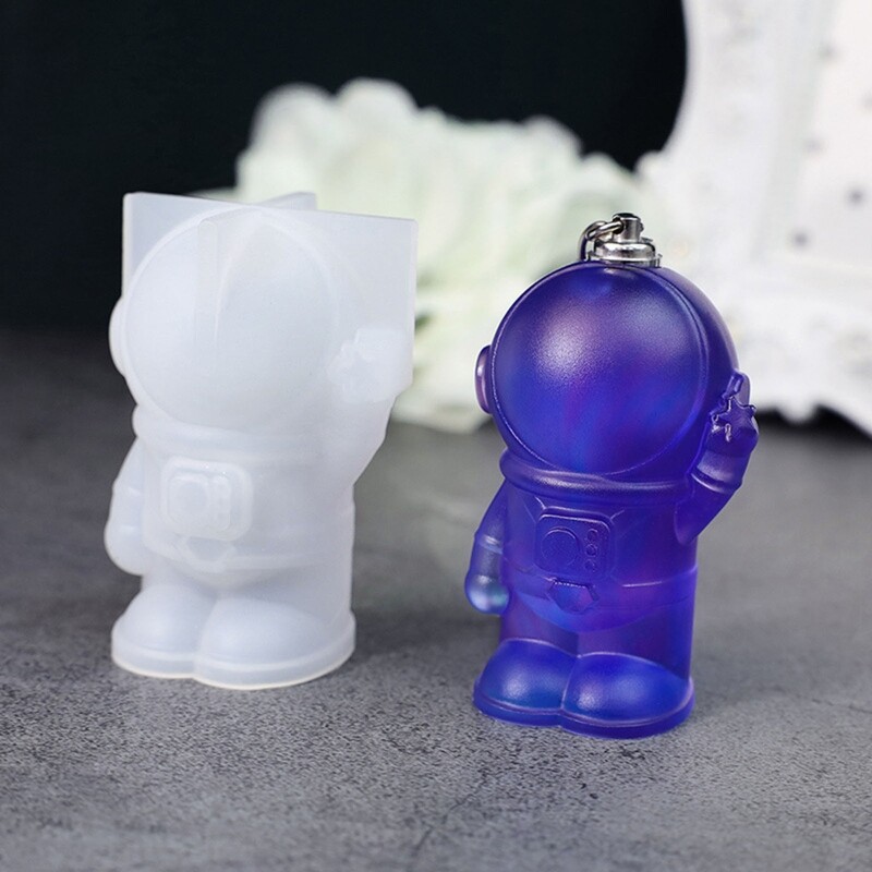 Astronaut Keychain Silicone Mold with Hole for Epoxy Resin
