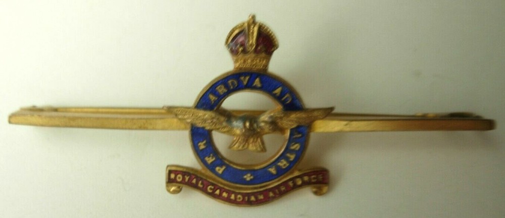 WW2 RAF Enameled Sweetheart Pin - Royal Air Force Crest  L