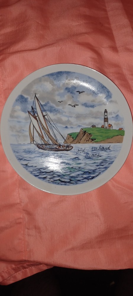 Vintage 6.5 Inch Ship Sailboat Decorative Plate Dish with Hanger Gift Corp Korea Design Retro Home Decor Nautical Wall Art
