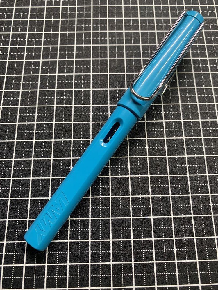 LAMY Safari Aqua-Marine Fountain Pen Font Size EF #22ff9c