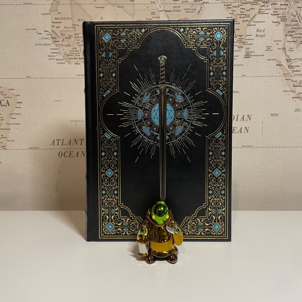 Threadlight Omnibus: Voice of War Bonds of Chaos Stones of Light by Zack Argyle-image