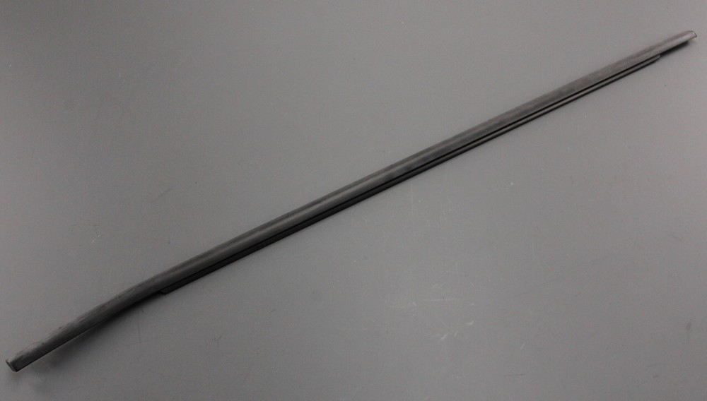 Genuine BMW X5 E70 06-12 window aperture exterior trim (front right) 51337136966