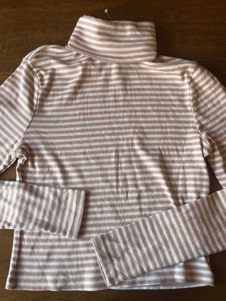 NWT levi’s turtleneck multicolored stripes size small