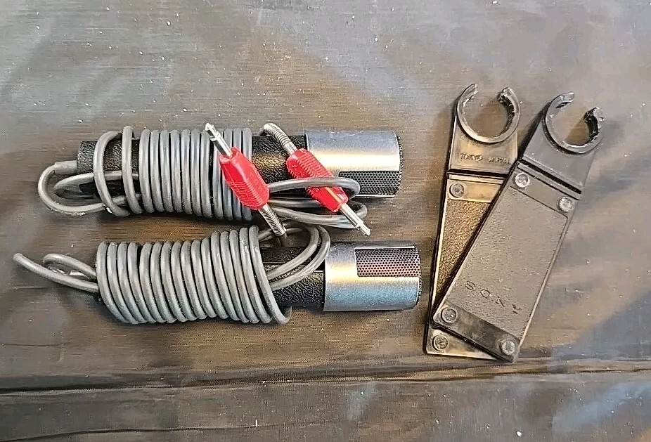 Lot Of 2 VINTAGE Sony Cardioid F-45 Dynamic Microphone Audio Mic Red Plug