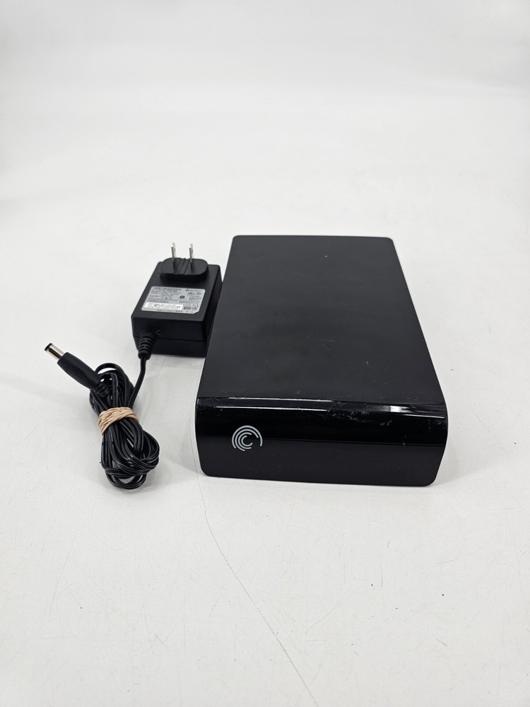 Seagate 2 TB Expansion External Drive 9SF2A8-500 w/ adapter