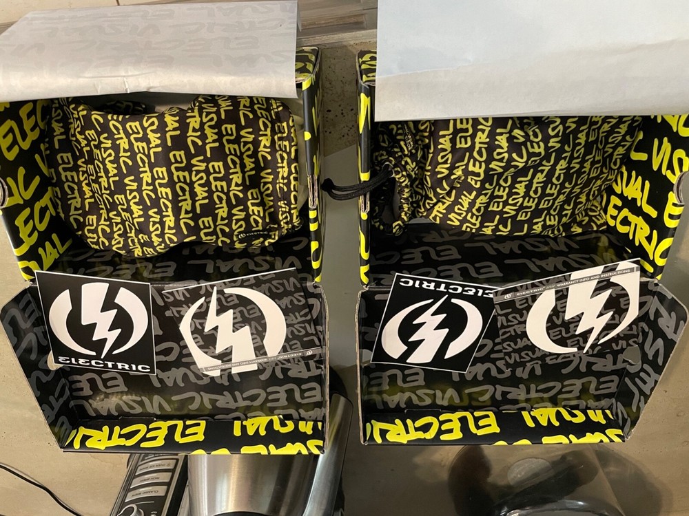 Electric Visual Ski Goggles with Black and White Frame Options-image