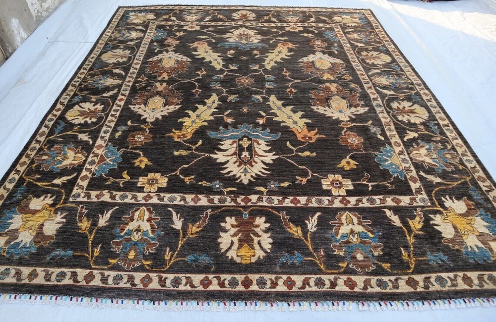 Luxury Hand Knotted Wool Oriental Rug in Black Brown Traditional Design