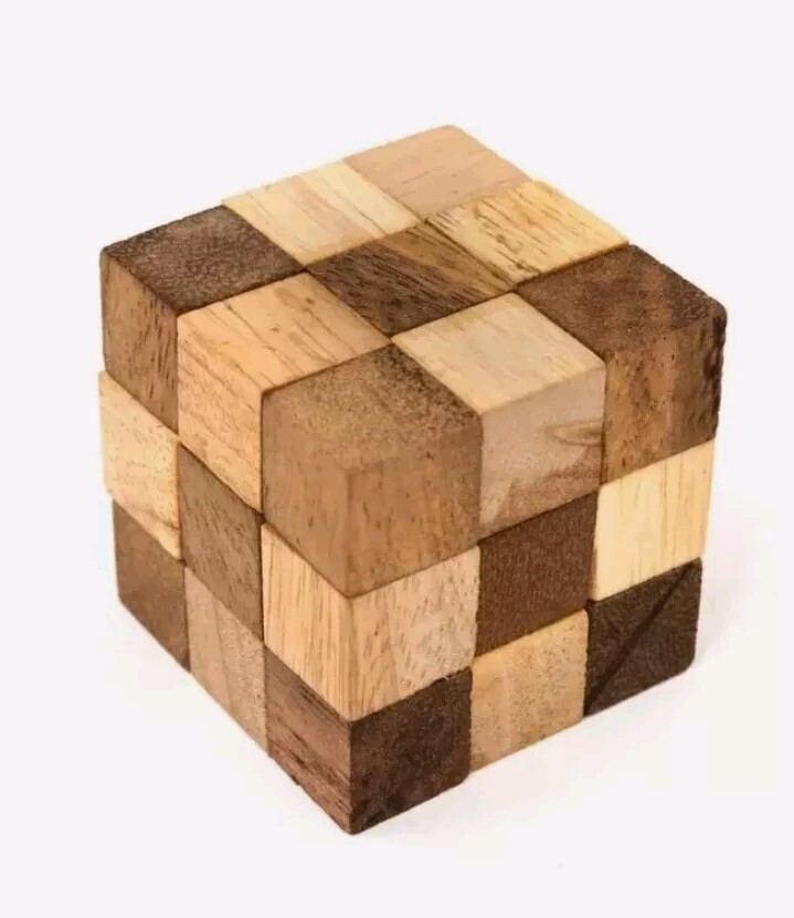 Brain Teasers Wooden Cube Chain Puzzle