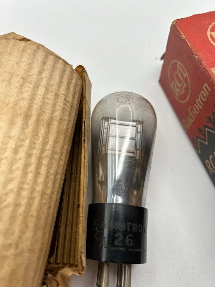 RCA vintage  NO 26 Type Radio Audio Amplifier Vacuum  Valve  Globe shape 226 NOS