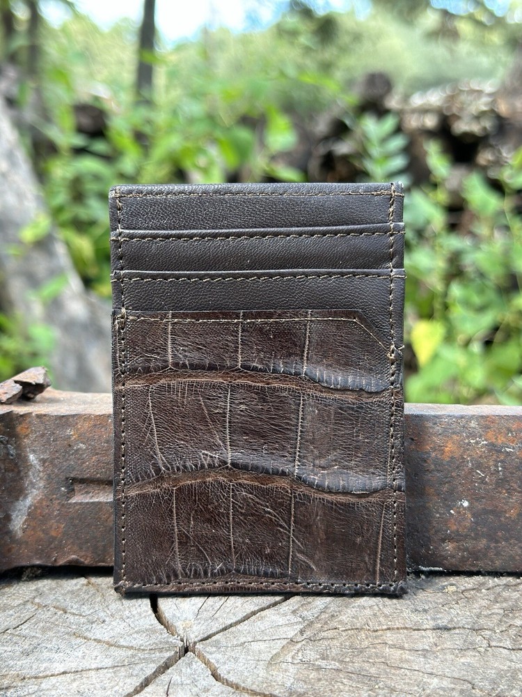 Sleek Croc Leather Credit Card Holder for Everyday Use-image