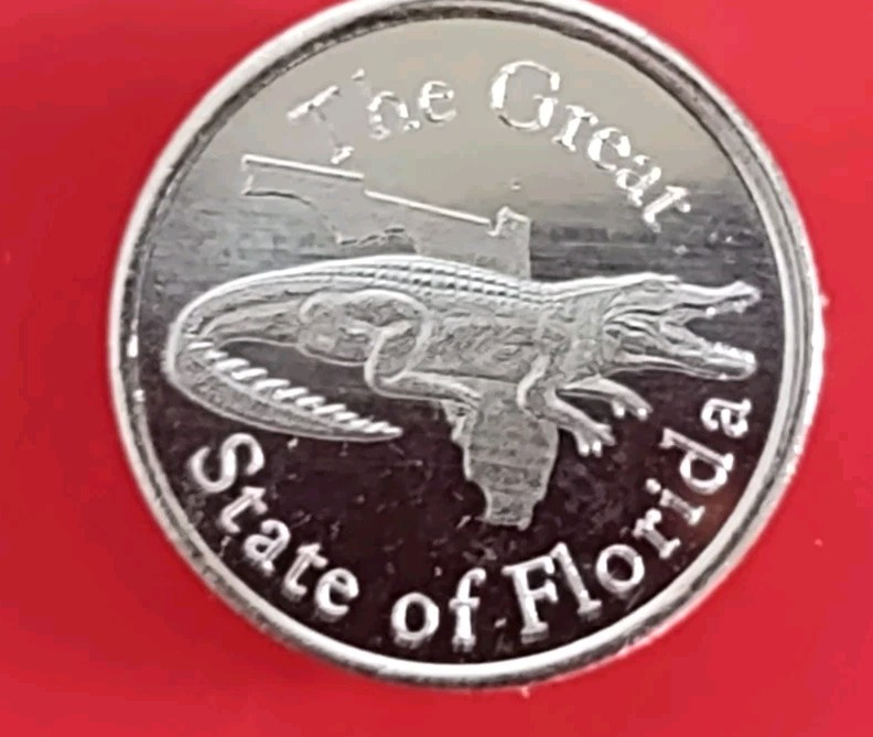 1 - ( Florida / Alligator ) Gram .999 Silver Round- .999 Fine Silver - 1 Gram