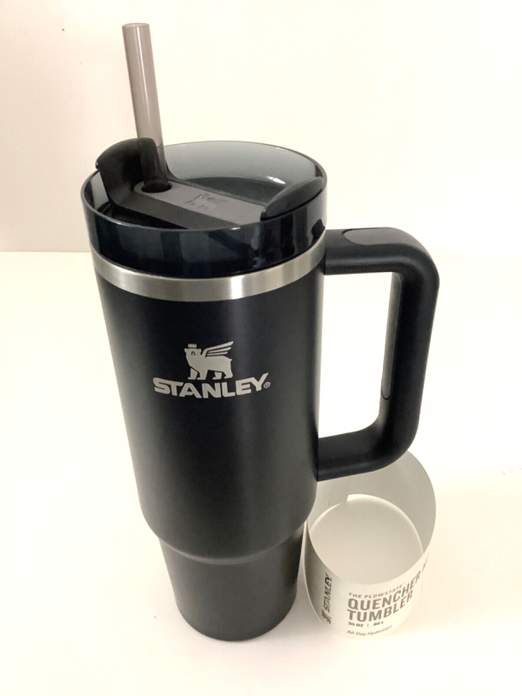 Stanley 30oz Black Stainless Steel H2.0 Quencher Tumbler 3-Way Lid Hot Cold