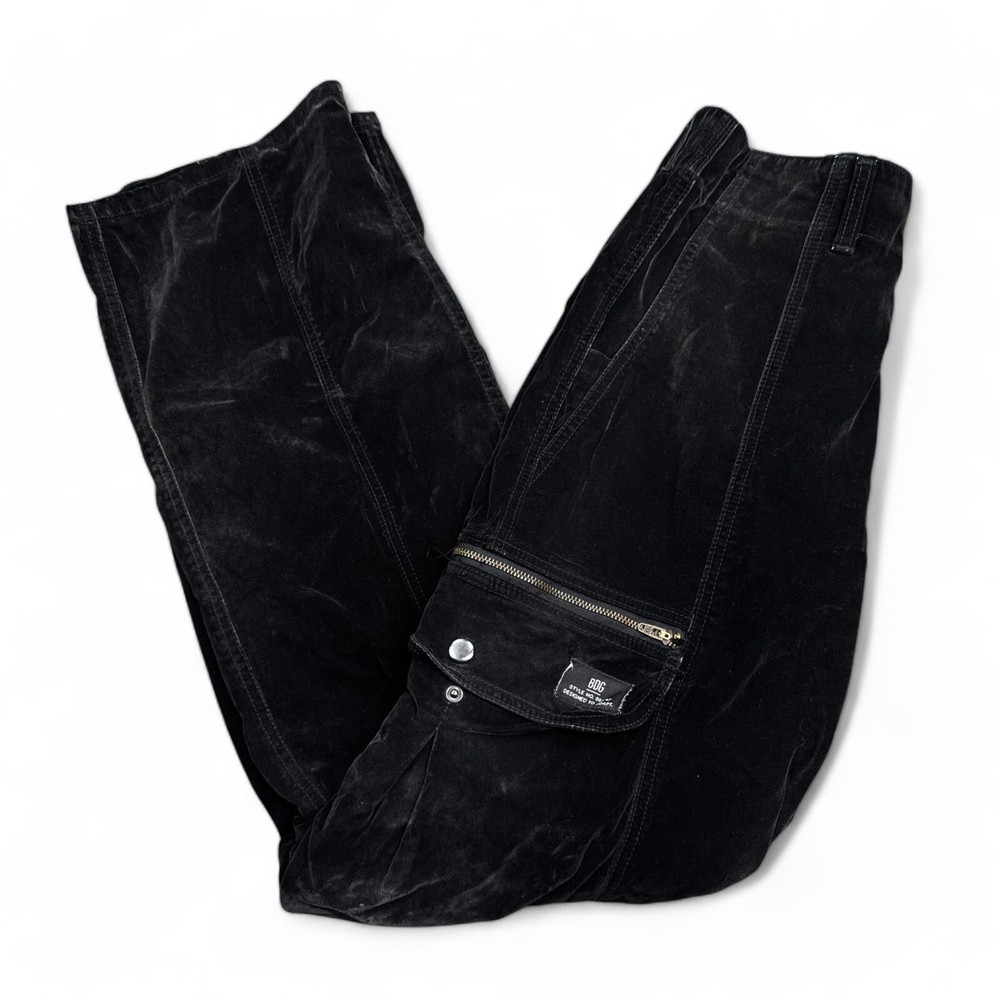 BDG Wide Leg Cargo Pants Womens Size 24 Black Velour High Rise Baggy Y2K