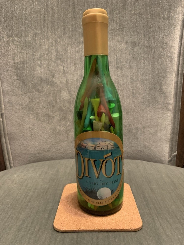 Divot Golf Gift Set with Bottled Golf Tees