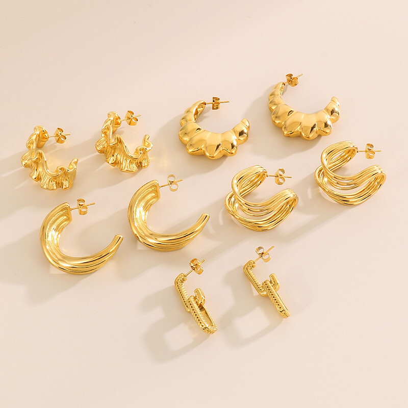 French style retro C-plaid titanium steel gold-plated round earring girl