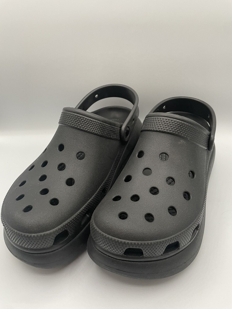 Crocs Classic Platform Clogs Men 7 Women 9 Iconic Comfort Wedge Black
