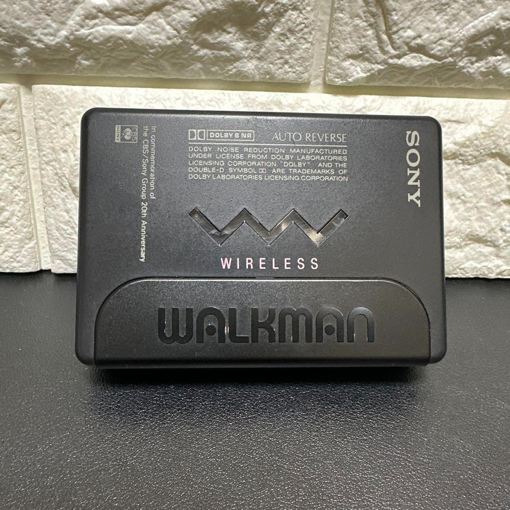 Sony WM-505 Cassette Walkman Portable Player Tested Broken For Parts or Repair