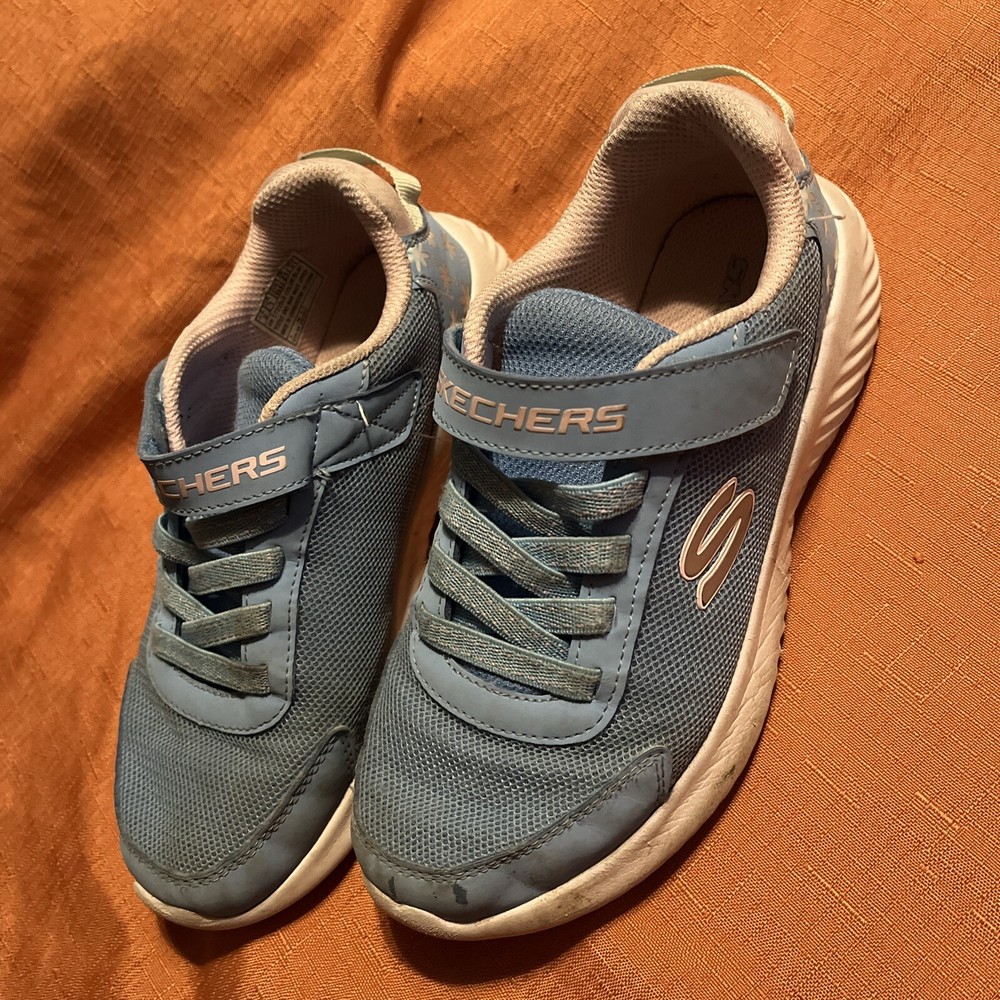 Skechers Girls Size 2 Blue Athletic Shoes Buy Now-image