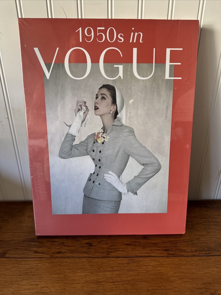 1950S IN VOGUE: THE JESSICA DAVES YEARS, 1952-1962 By Rebecca C. Tuite BRAND NEW