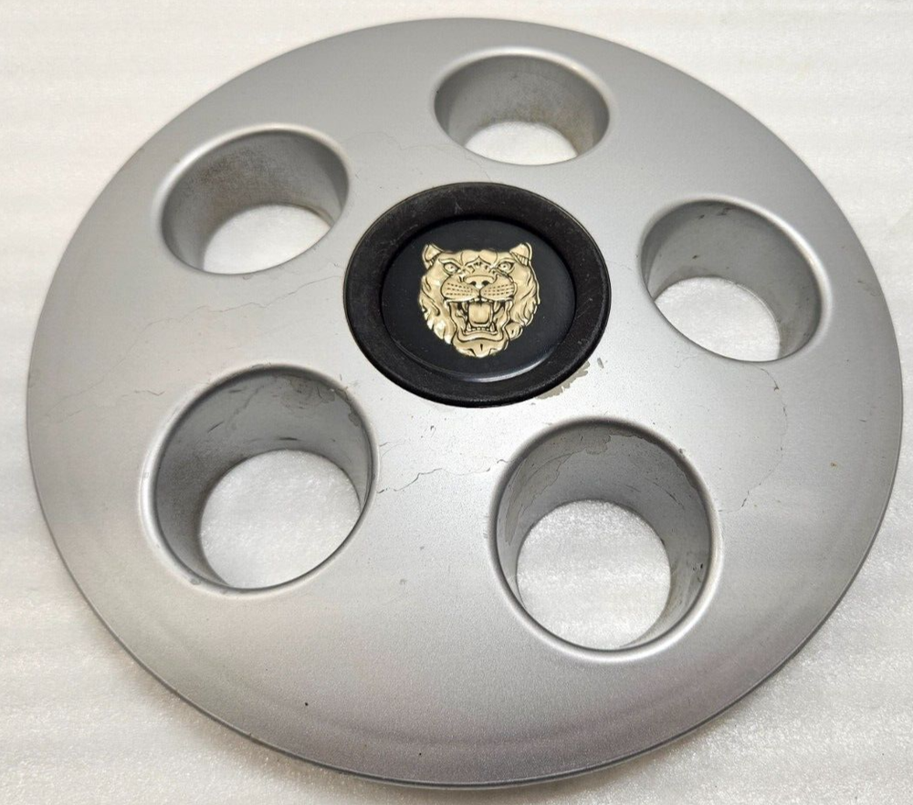1988-1992 Jaguar XJ6 15-Inch Silver OEM Wheel Hub Cap 7.875 Inches OD  
