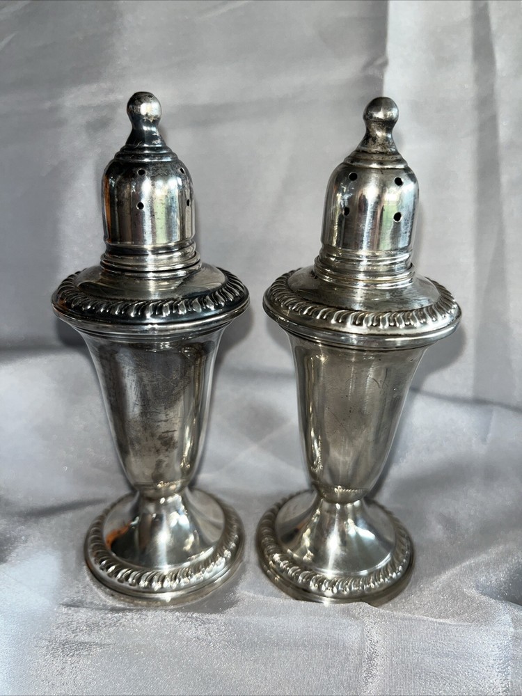 Empire Sterling Weighted 925 Silver Glass Lined 4-1/2” Salt &Pepper Shakers #231