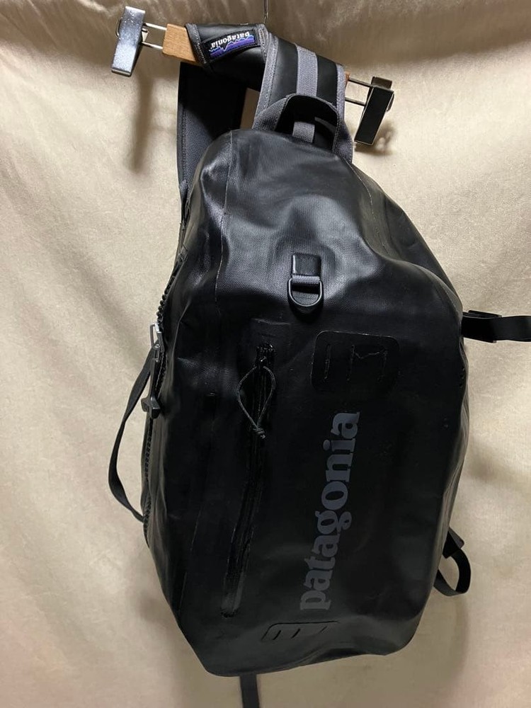 Patagonia SP17 Stormfront Sling Bag 20L Waterproof Black Used