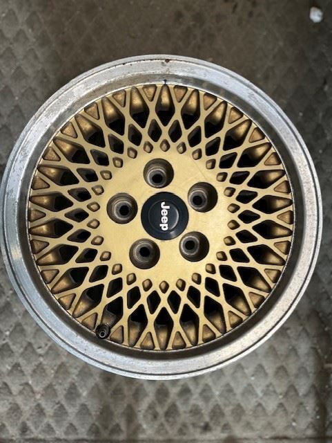 Wheel 15x7 Aluminum Lace Design Painted Finish Fits 91-92 CHEROKEE 557073