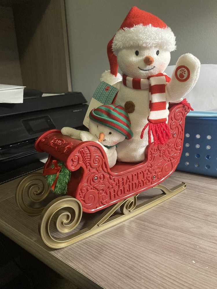 2016 Hallmark Twinkling Sleigh Ride Snowman Jingle Pals Plush Animated NWT