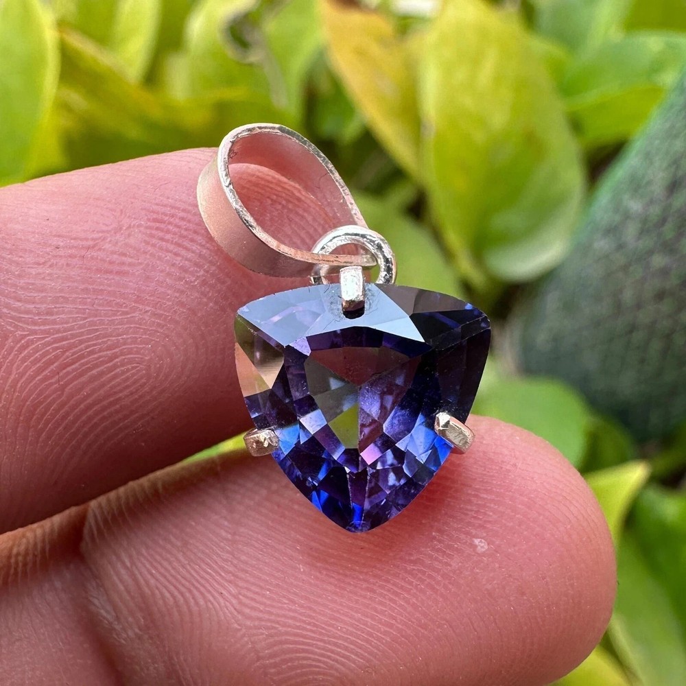 Natural Certified 15 Ct BLUE Sapphire Loose Gemstone In Solid Silver Pendant