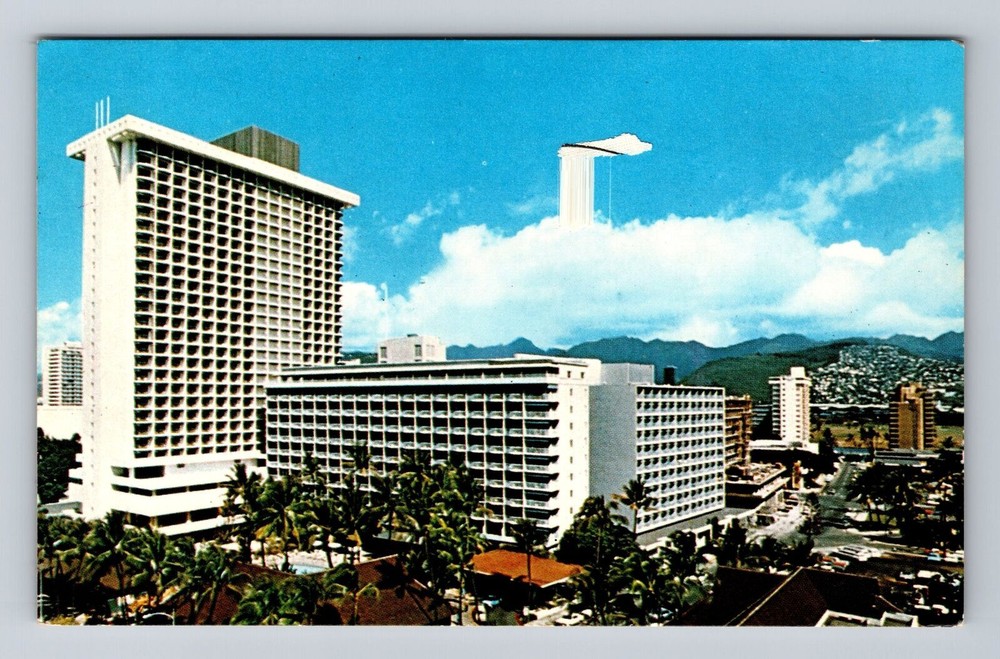 Vintage Waikiki Princess Kaiulani Hotel Hawaii Souvenir Postcard