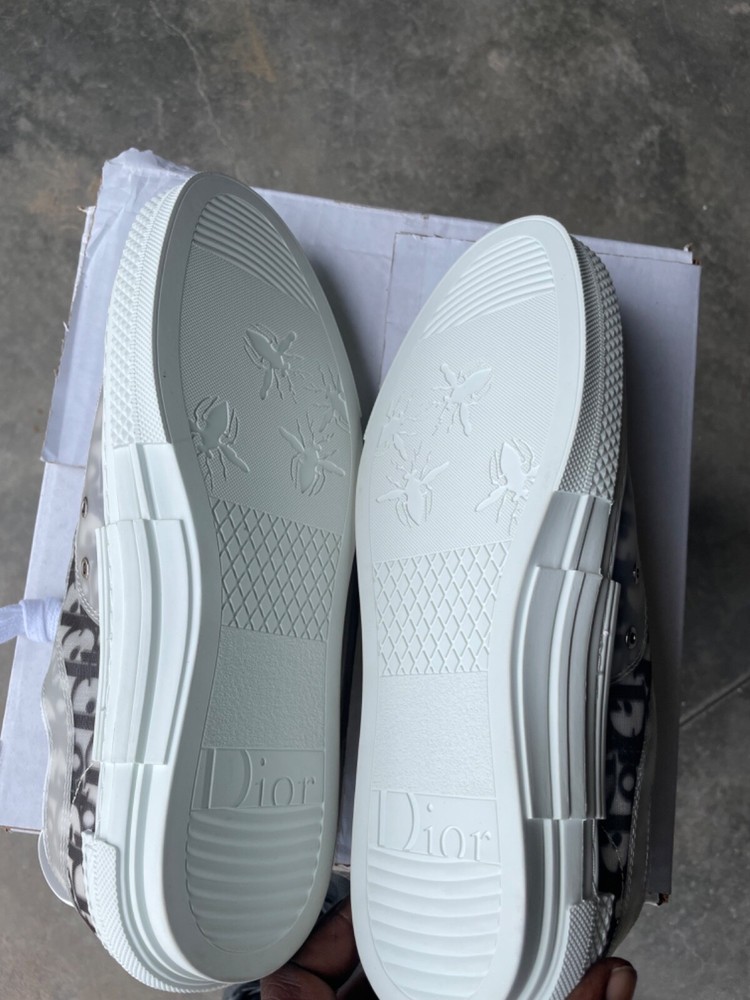 Dior B23 Low Dior Oblique Sneakers in Size 11