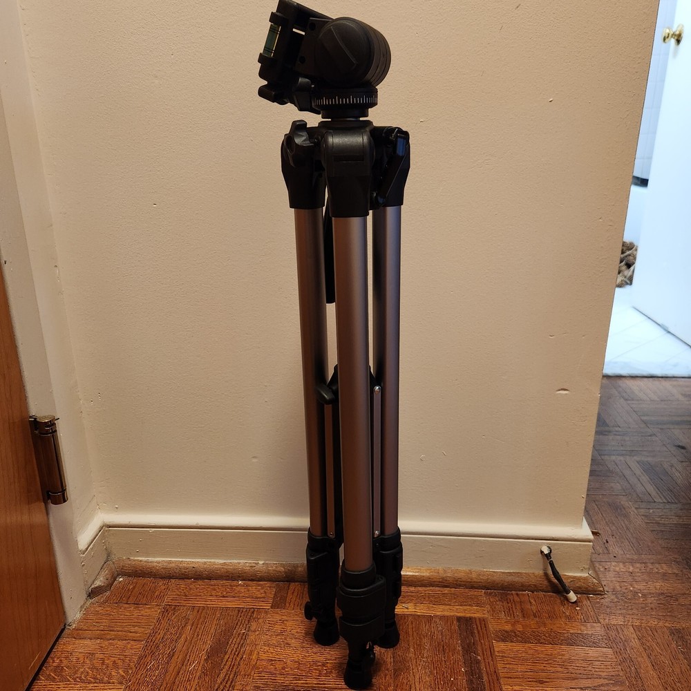 Sunpak 7575 Tripod w/ 3-Way Pan Head + Carry Bag