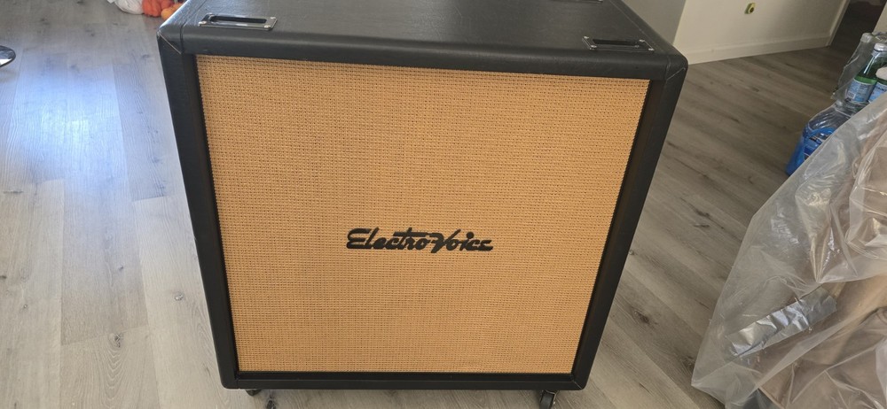 Electro-Voice EVM12L Speakers in Mojotone 4x12 Marshall Vintage Spec Cabinet