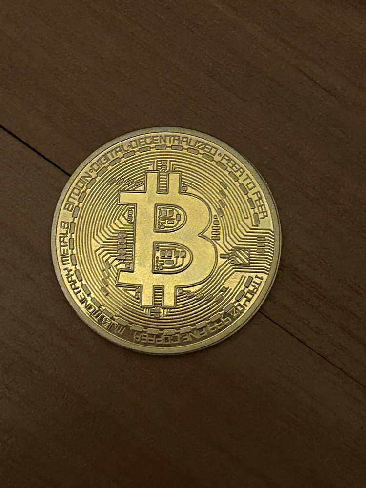 Gold Plated Bitcoin Collector Coin Physical BTC Cryptocurrency-image