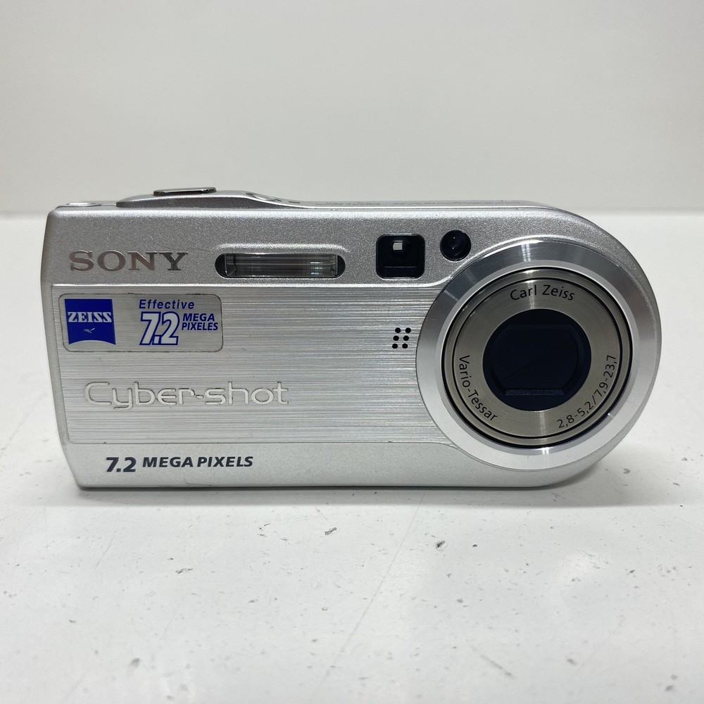 Sony Cyber-shot DSC-P150 7.2MP Digital Camera - Silver